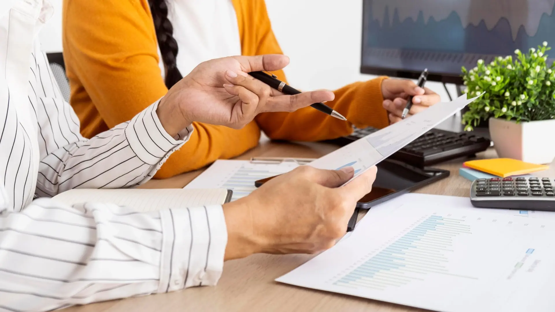 What is the Payroll Process in UAE